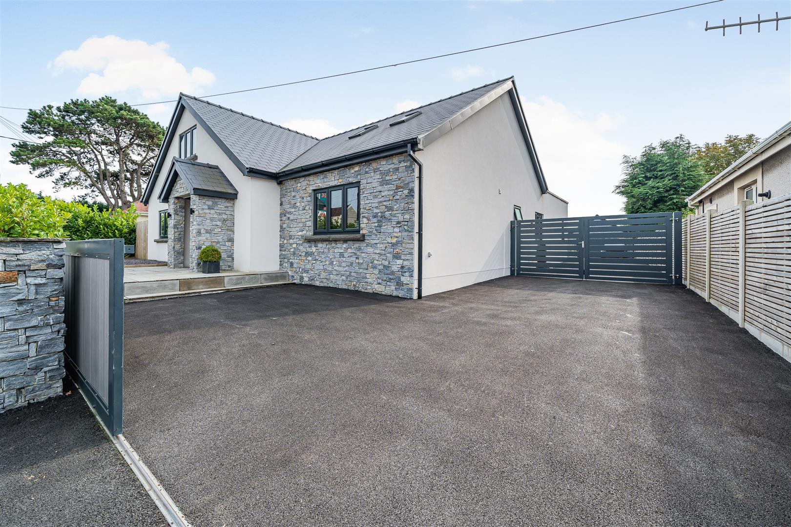 Swansea Road, Gorseinon, Swansea, SA4 4HF